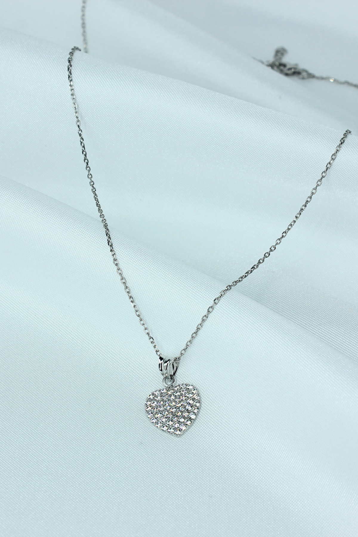 Mini Taşlı Kalp Model Gümüş Kolye – 925 Ayar, Beyaz Rodaj Kaplama