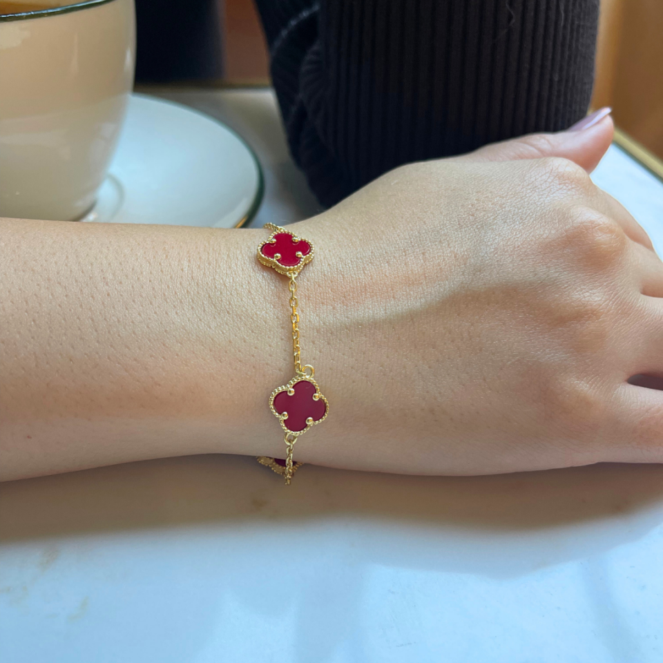 Kırmızı Yonca Model Gümüş Altın Kaplama Bileklik