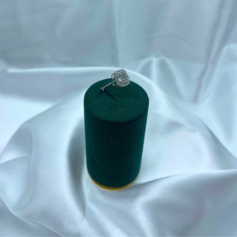 Baget Model Taşlı Gümüş Yüzük