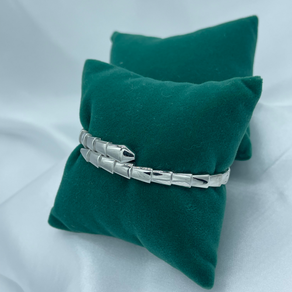 Yılan Model 925 Ayar Gümüş Kelepçe – Beyaz AltınKaplama