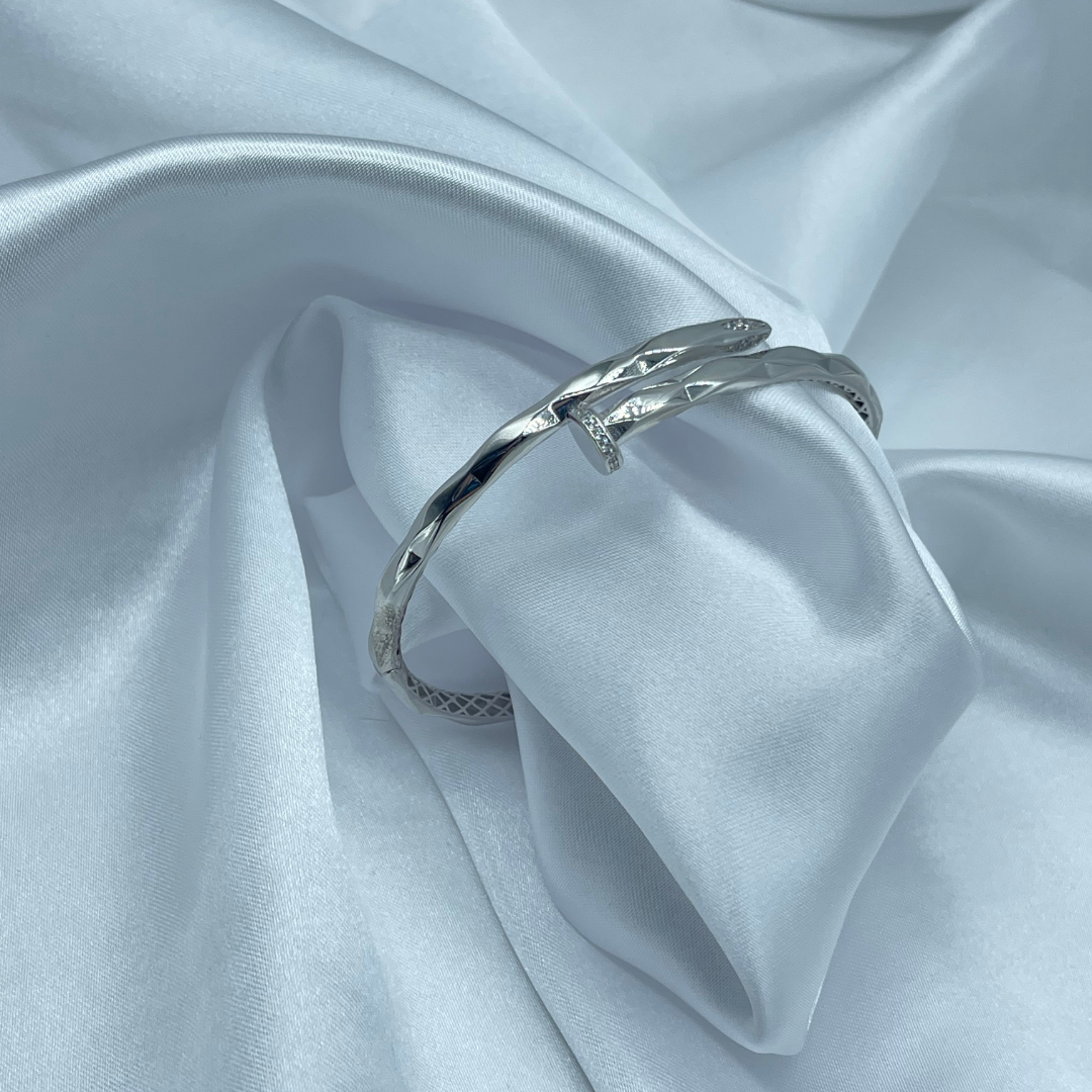 Zincir Desenli Yılan Model 925 Ayar Gümüş Kelepçe-14 Beyaz Altın Kaplama