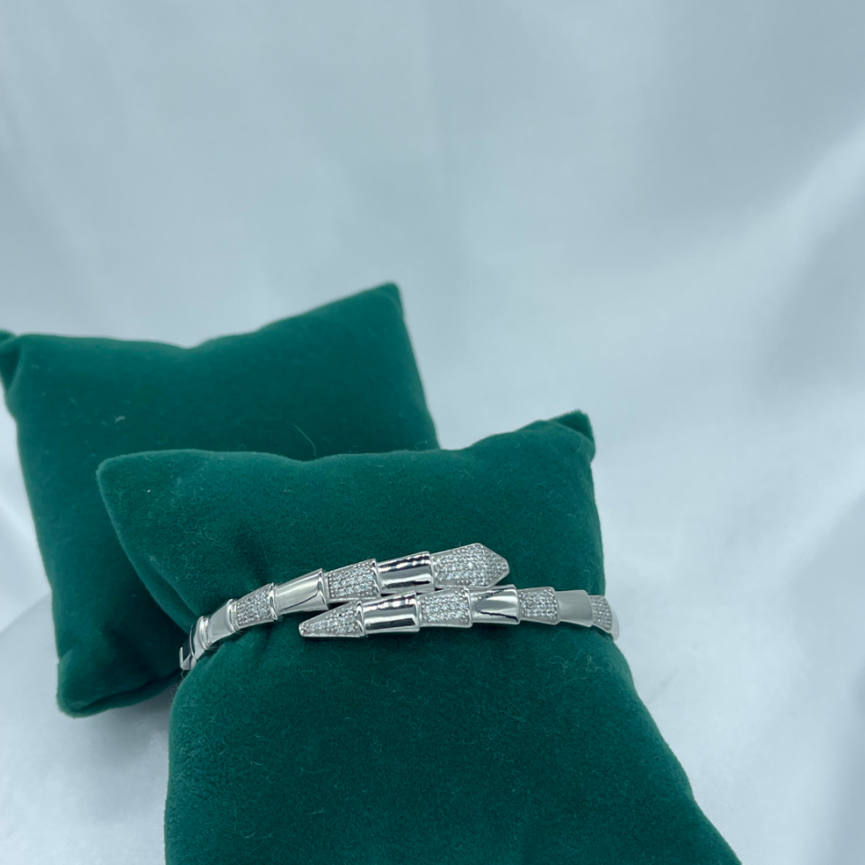 Taşlı Yılan Model 925 Ayar Gümüş Kelepçe – 14 K Beyaz Altın Kaplama