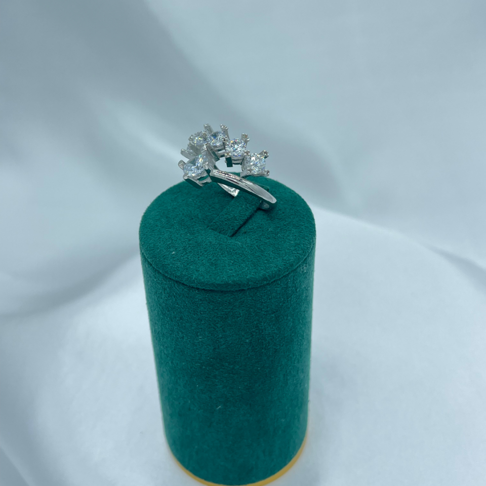 Karışık Kesim Taşlı Spiral Model 925 Ayar Gümüş Yüzük