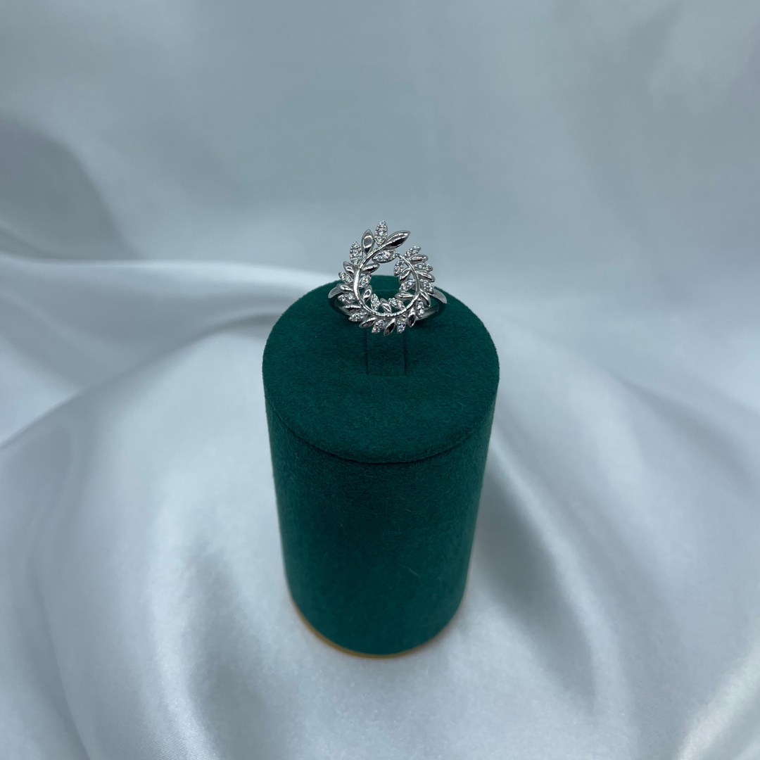 Defne Dalı Taşlı 925 Ayar Gümüş Yüzük – Rodaj Kaplama