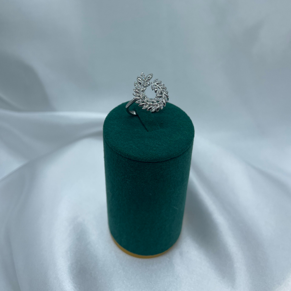 Defne Dalı Taşlı 925 Ayar Gümüş Yüzük – Rodaj Kaplama