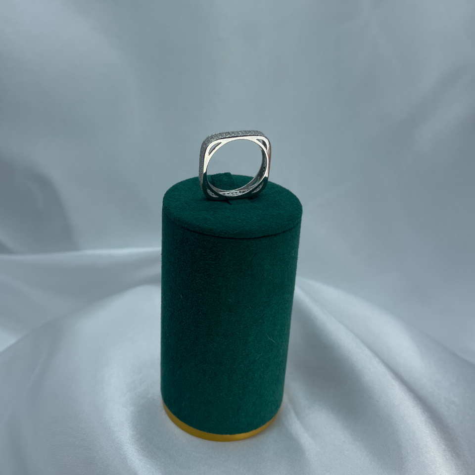 Amora Perla 925 Ayar Gümüş Kare Form Baget Model Yüzük