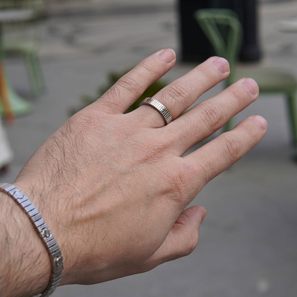 Vida Desenli 925 Ayar Gümüş Yüzük – Infinity Bond Collection