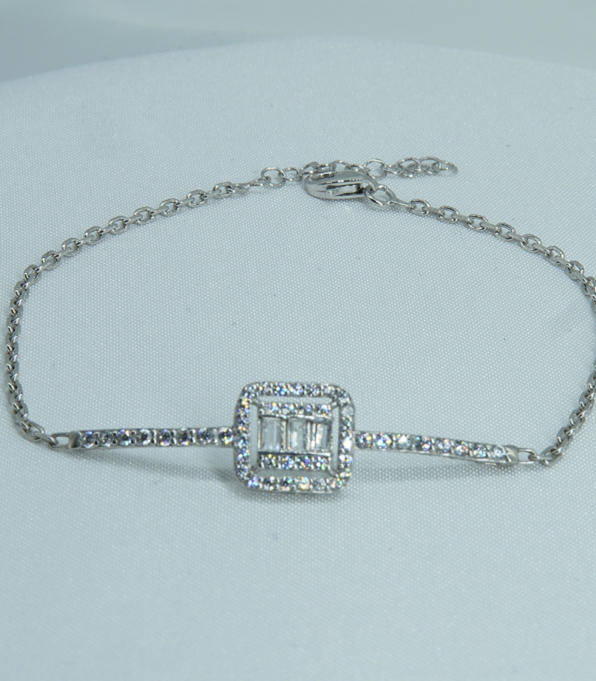 Zarif Baget Taşlı Gümüş Renk Rodaj Bileklik