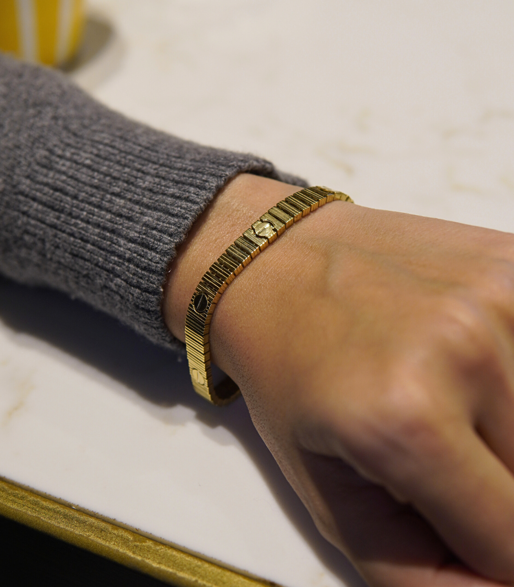 Vidalı Model Altın Kaplama 925 Ayar Gümüş Bileklik