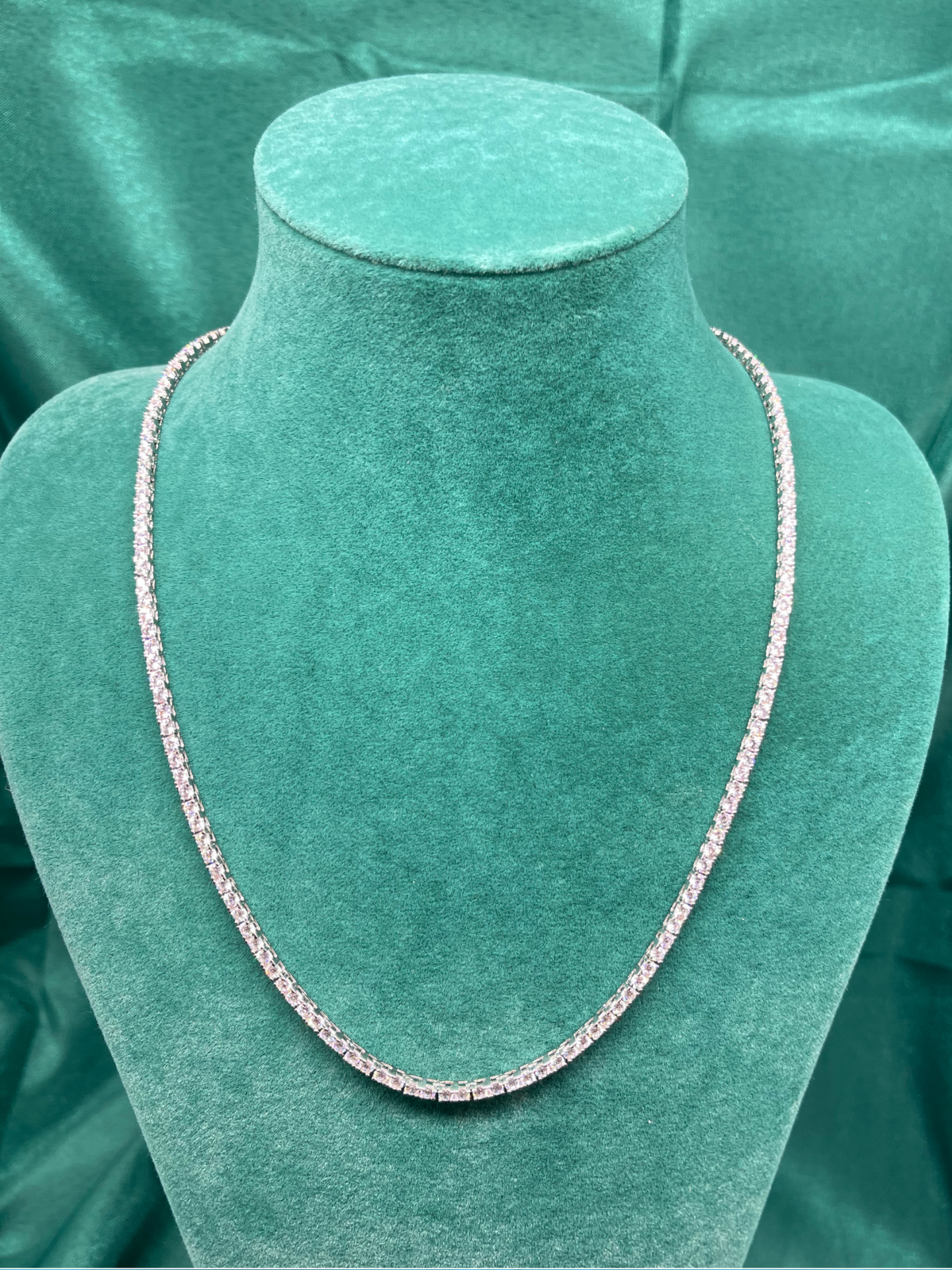 Amora Perla 925 Ayar Gümüş Küçük Boy Beyaz Taşlı Su Yolu (Tennis) Model Kolye