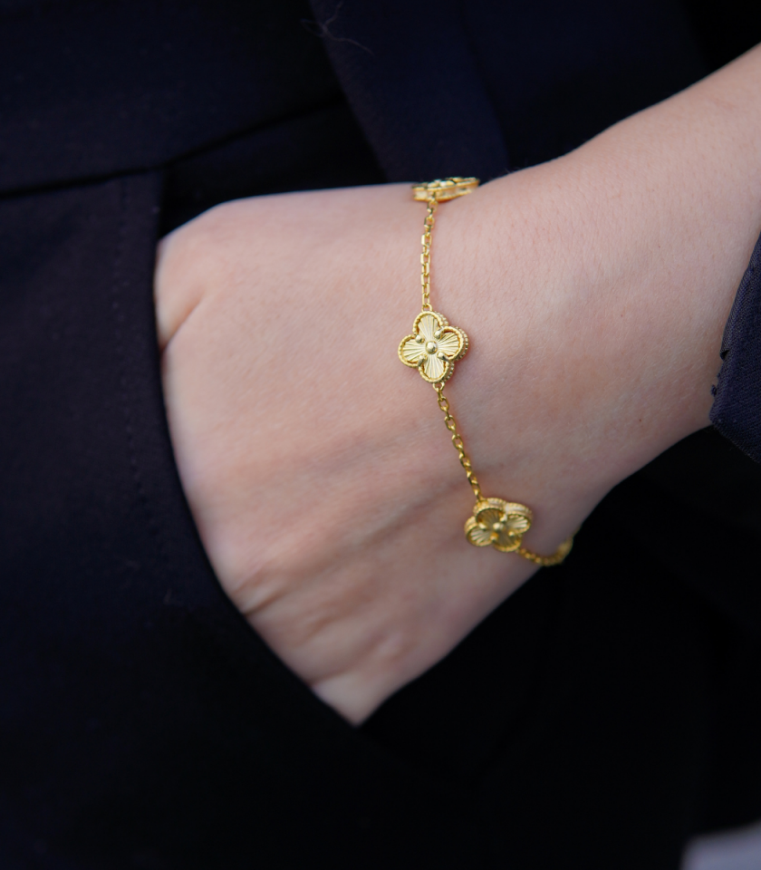 Gold Yonca Bileklik – 925 Ayar Gümüş Altın Kaplama